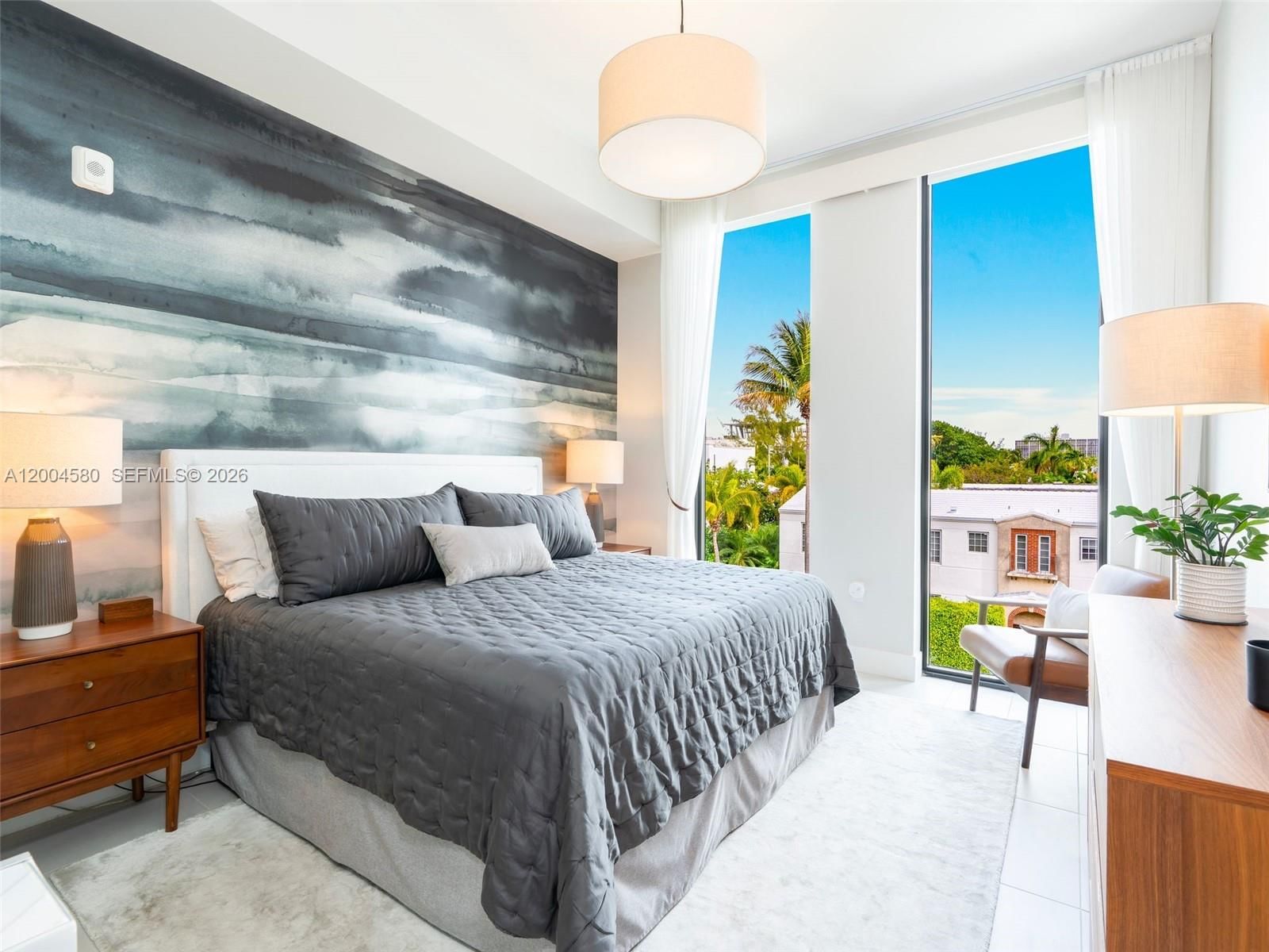 Real estate property located at 1030 15th St #321, Miami-dade, Lincoln Sub, Miami Beach, FL