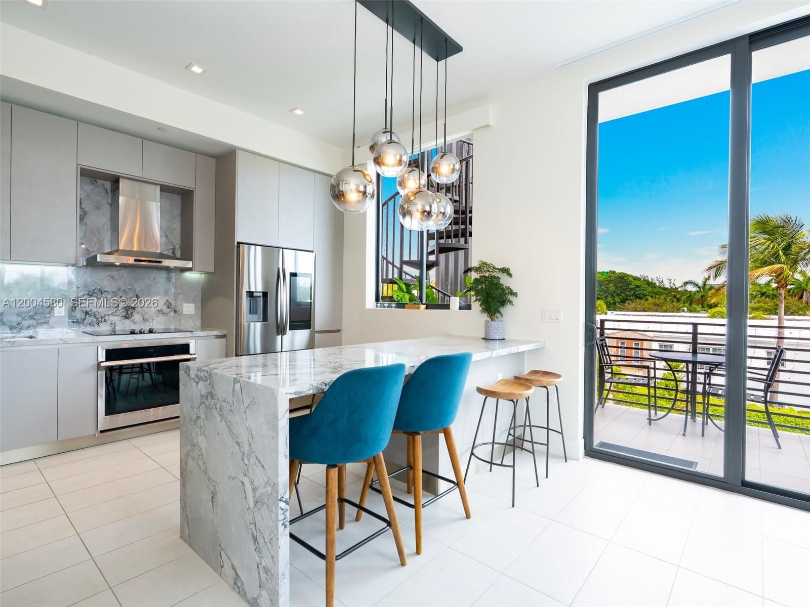 Real estate property located at 1030 15th St #321, Miami-dade, Lincoln Sub, Miami Beach, FL