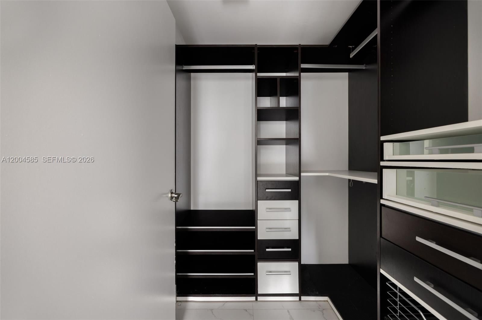 Real estate property located at 90 3rd St #2602, Miami-dade, Ivy Condo, Miami, FL