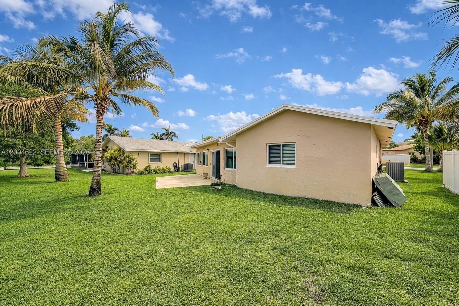 Real estate property located at 8102 96th Ter, Broward, Westwood Community 5, Tamarac, FL