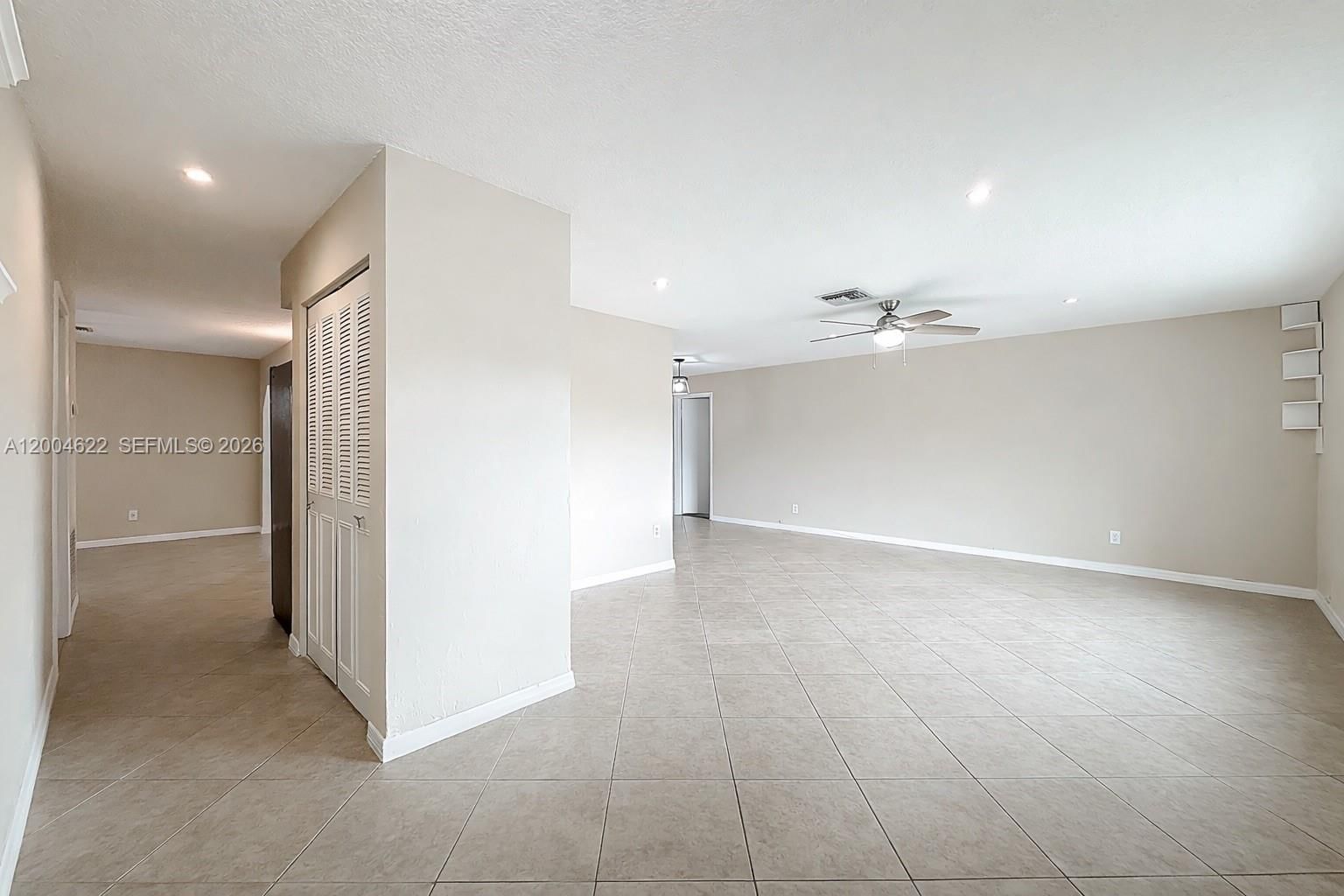 Real estate property located at 8102 96th Ter, Broward, Westwood Community 5, Tamarac, FL