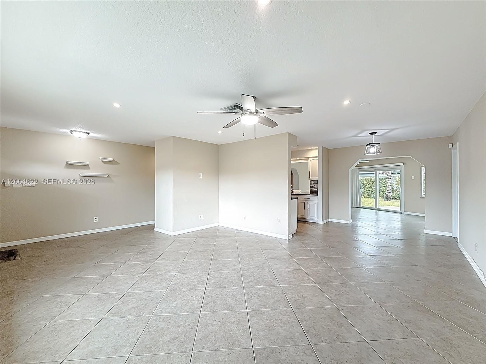 Real estate property located at 8102 96th Ter, Broward, Westwood Community 5, Tamarac, FL
