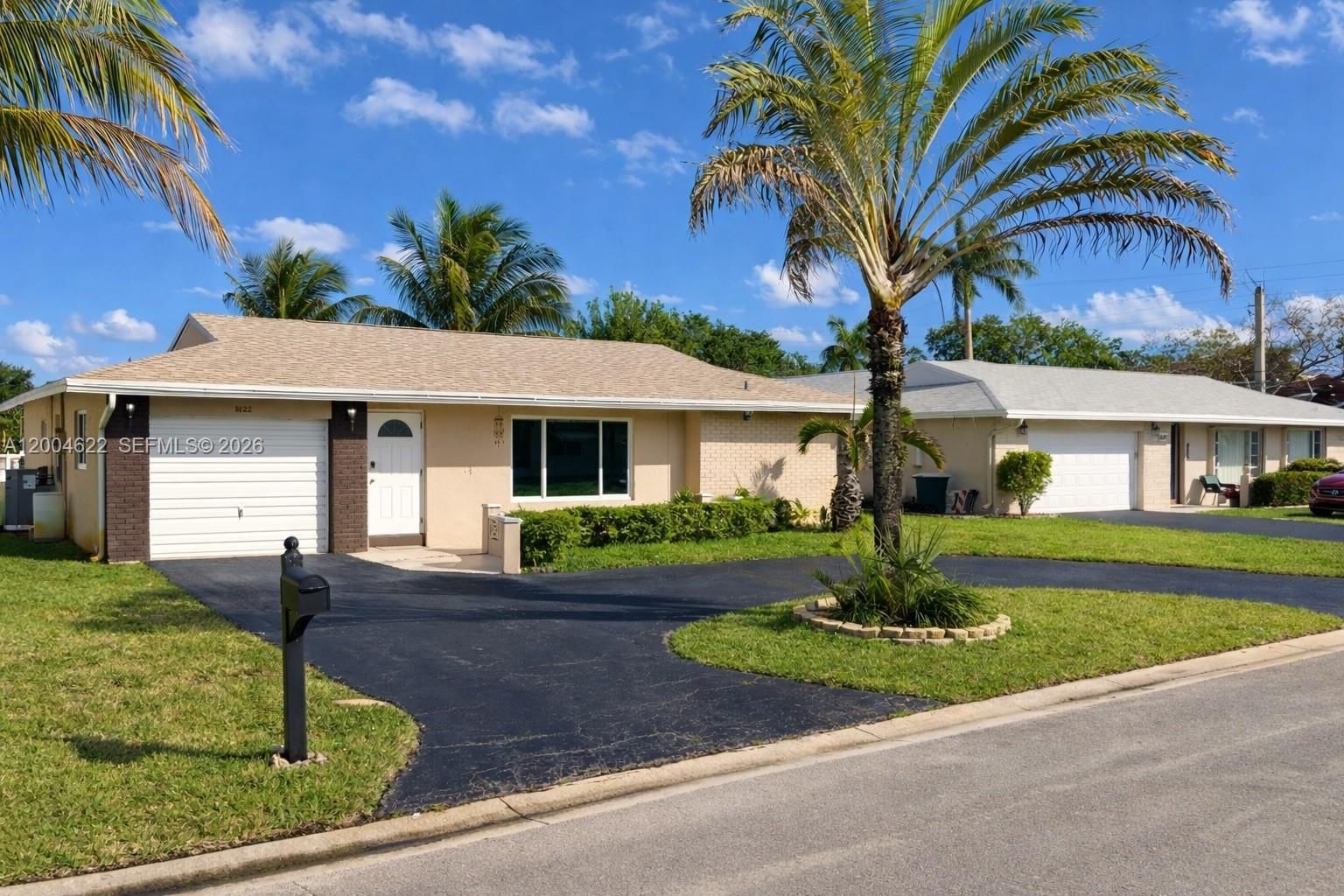 Real estate property located at 8102 96th Ter, Broward, Westwood Community 5, Tamarac, FL