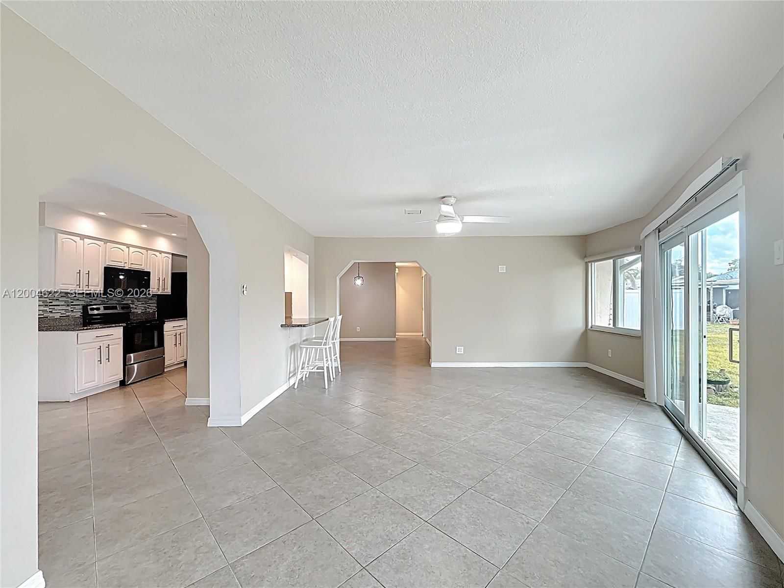 Real estate property located at 8102 96th Ter, Broward, Westwood Community 5, Tamarac, FL