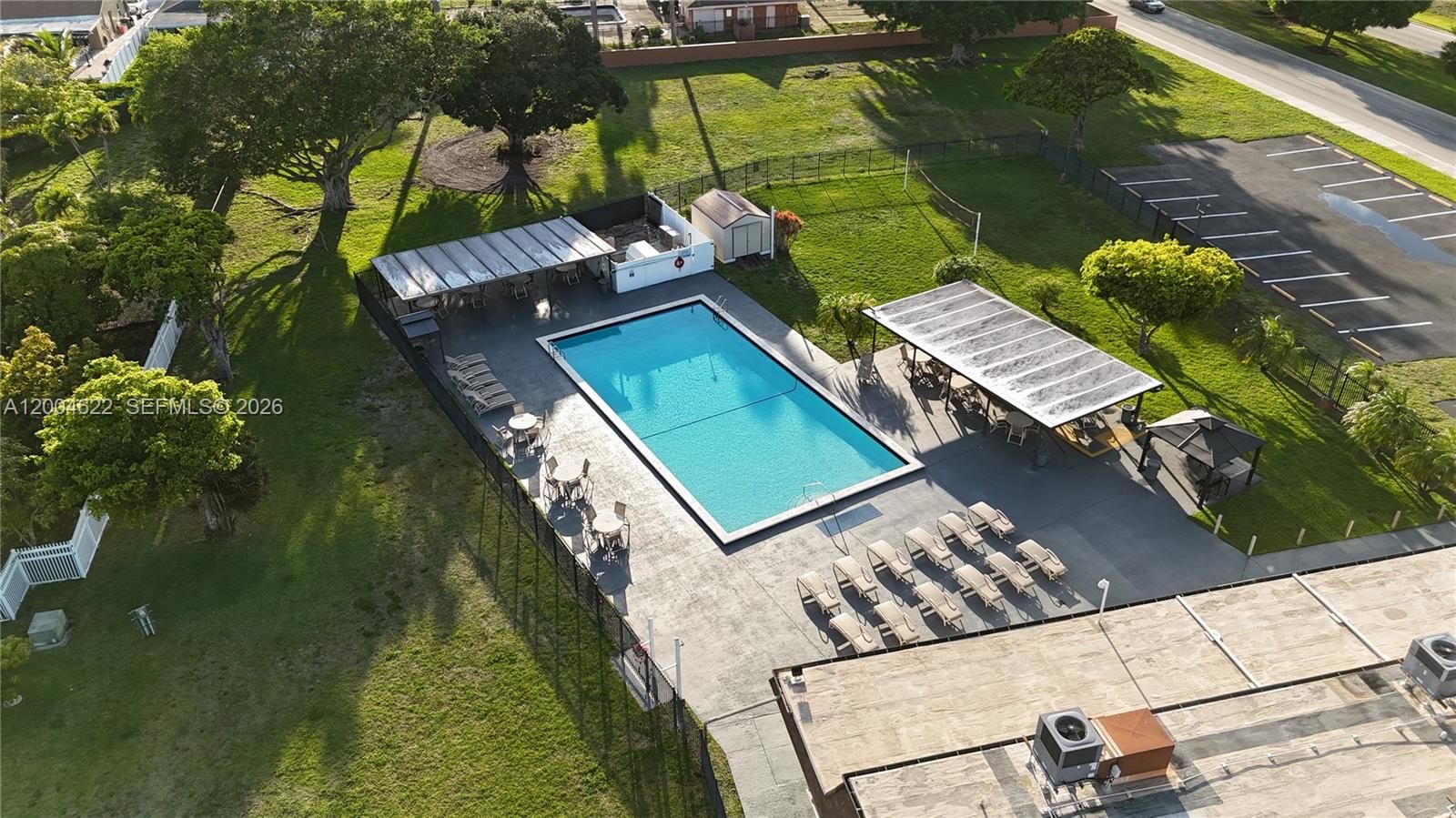 Real estate property located at 8102 96th Ter, Broward, Westwood Community 5, Tamarac, FL