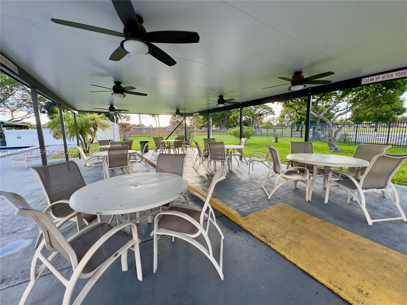 Real estate property located at 8102 96th Ter, Broward, Westwood Community 5, Tamarac, FL