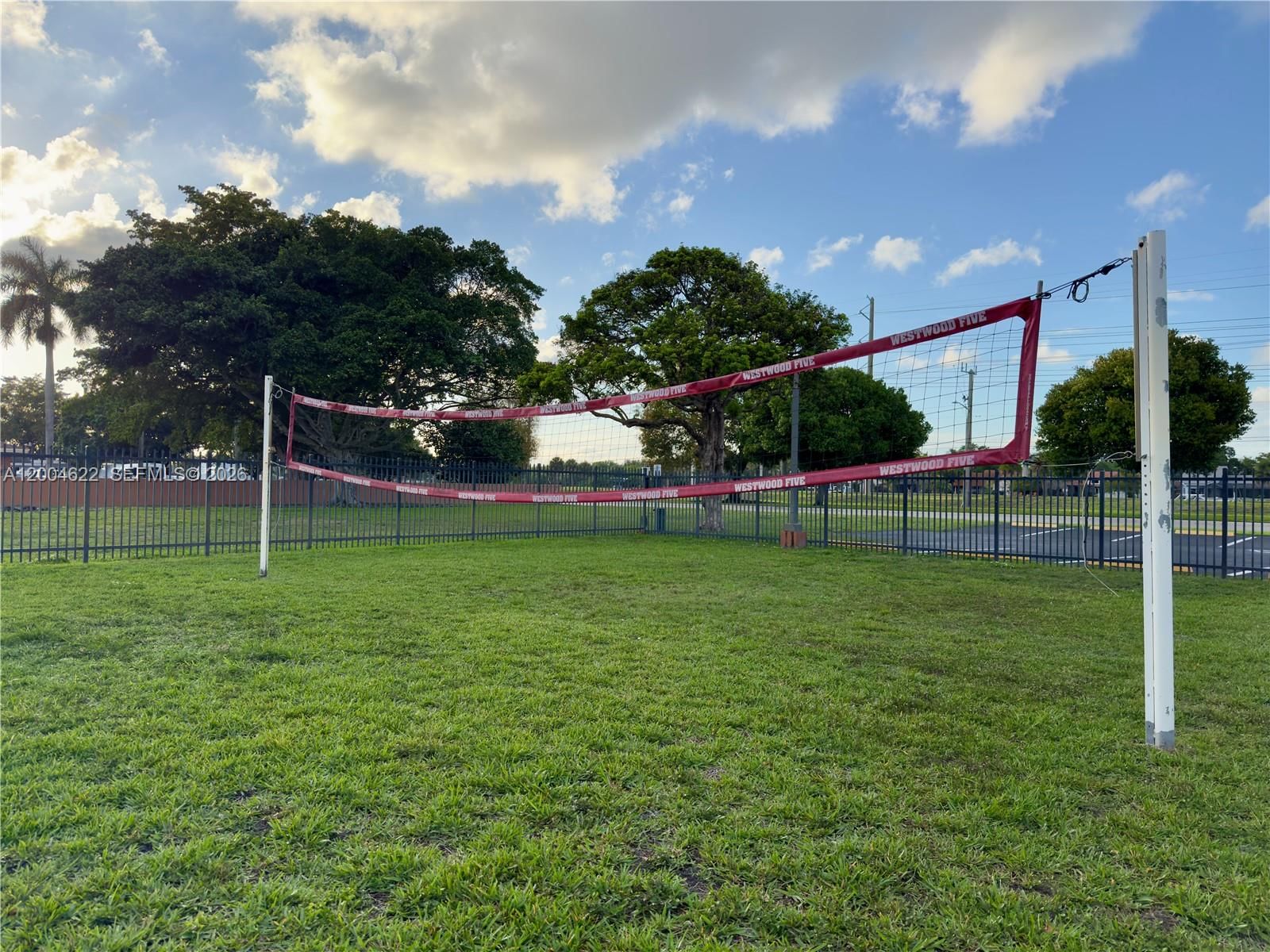 Real estate property located at 8102 96th Ter, Broward, Westwood Community 5, Tamarac, FL