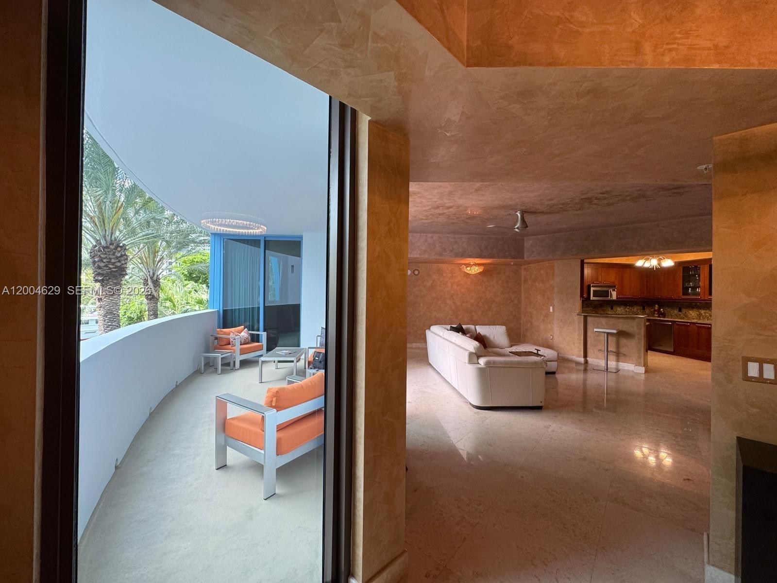 Real estate property located at 333 Las Olas Way #304, Broward, Las Olas River House Cond, Fort Lauderdale, FL