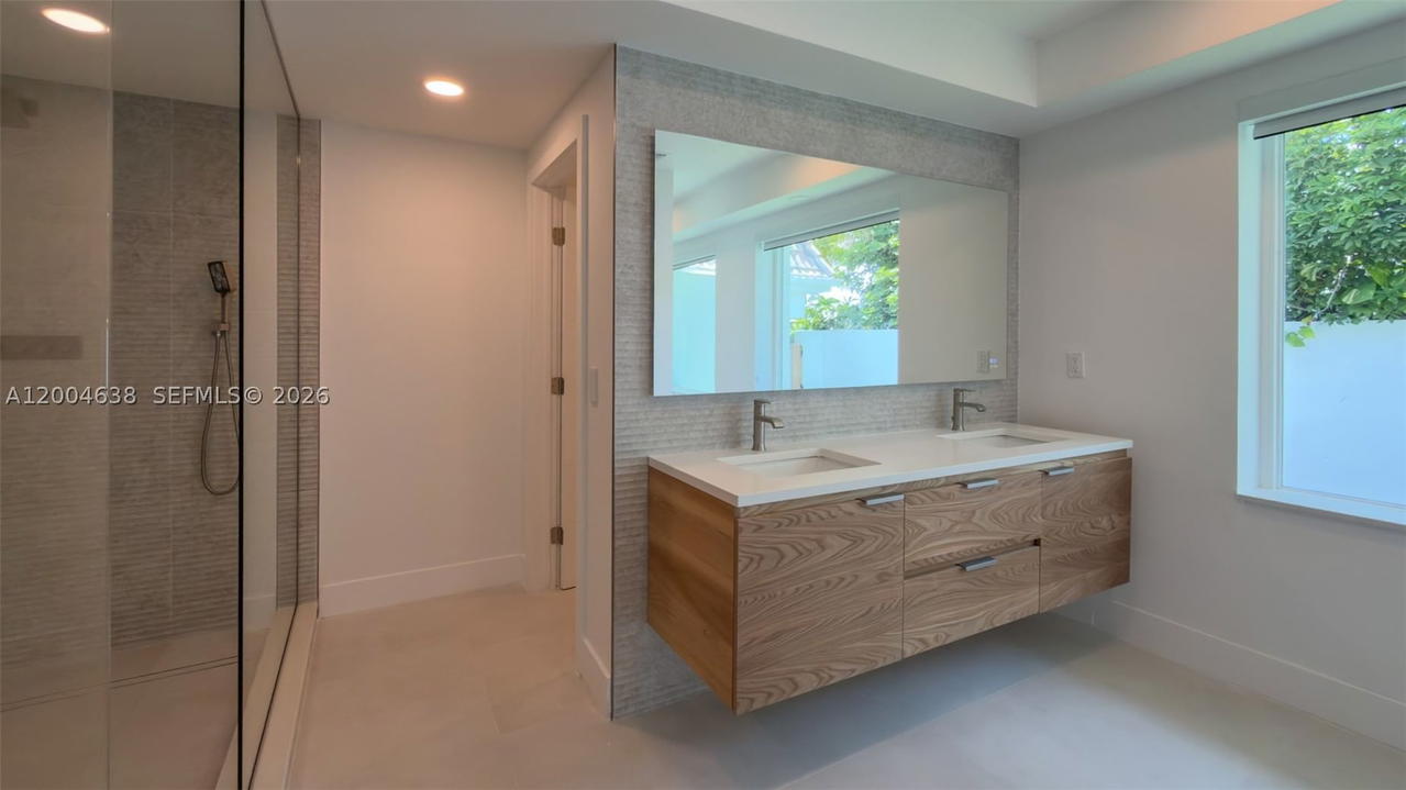 Real estate property located at 1690 Daytonia Rd, Miami-dade, Biscayne Point, Miami Beach, FL