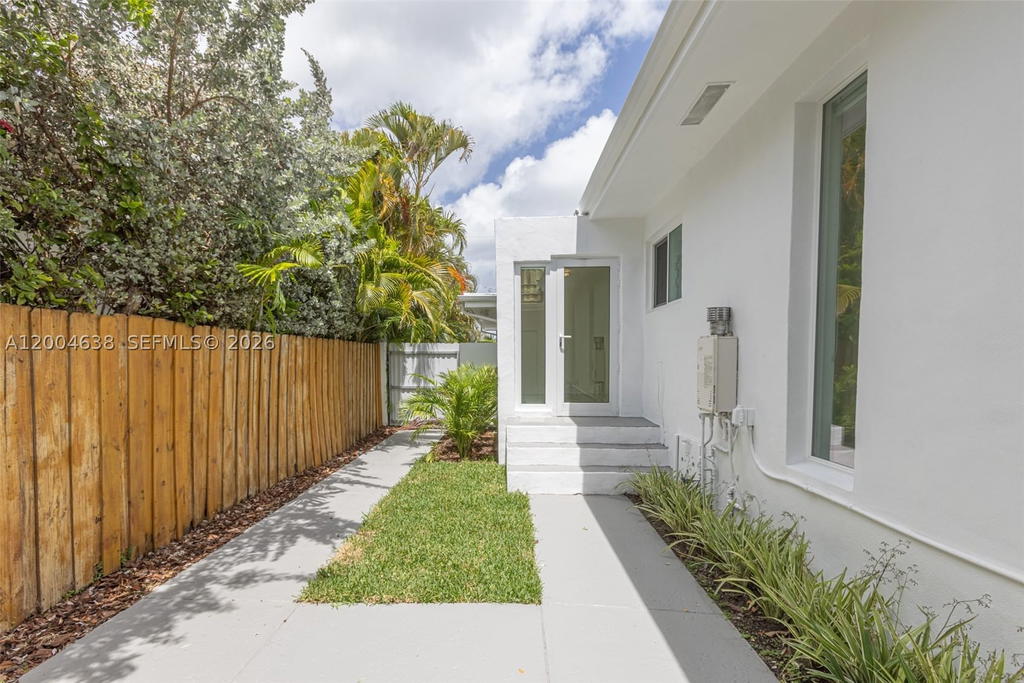 Real estate property located at 1690 Daytonia Rd, Miami-dade, Biscayne Point, Miami Beach, FL