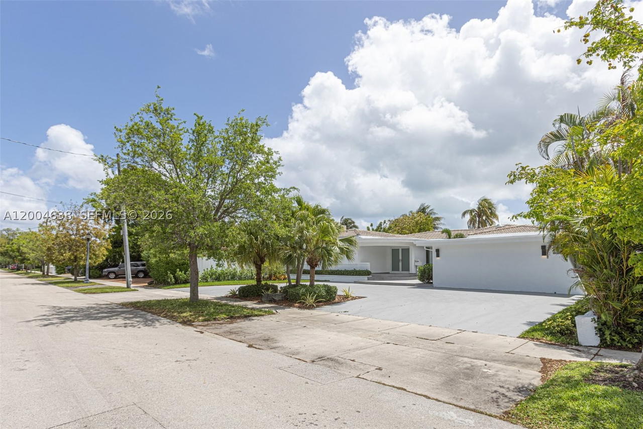Real estate property located at 1690 Daytonia Rd, Miami-dade, Biscayne Point, Miami Beach, FL