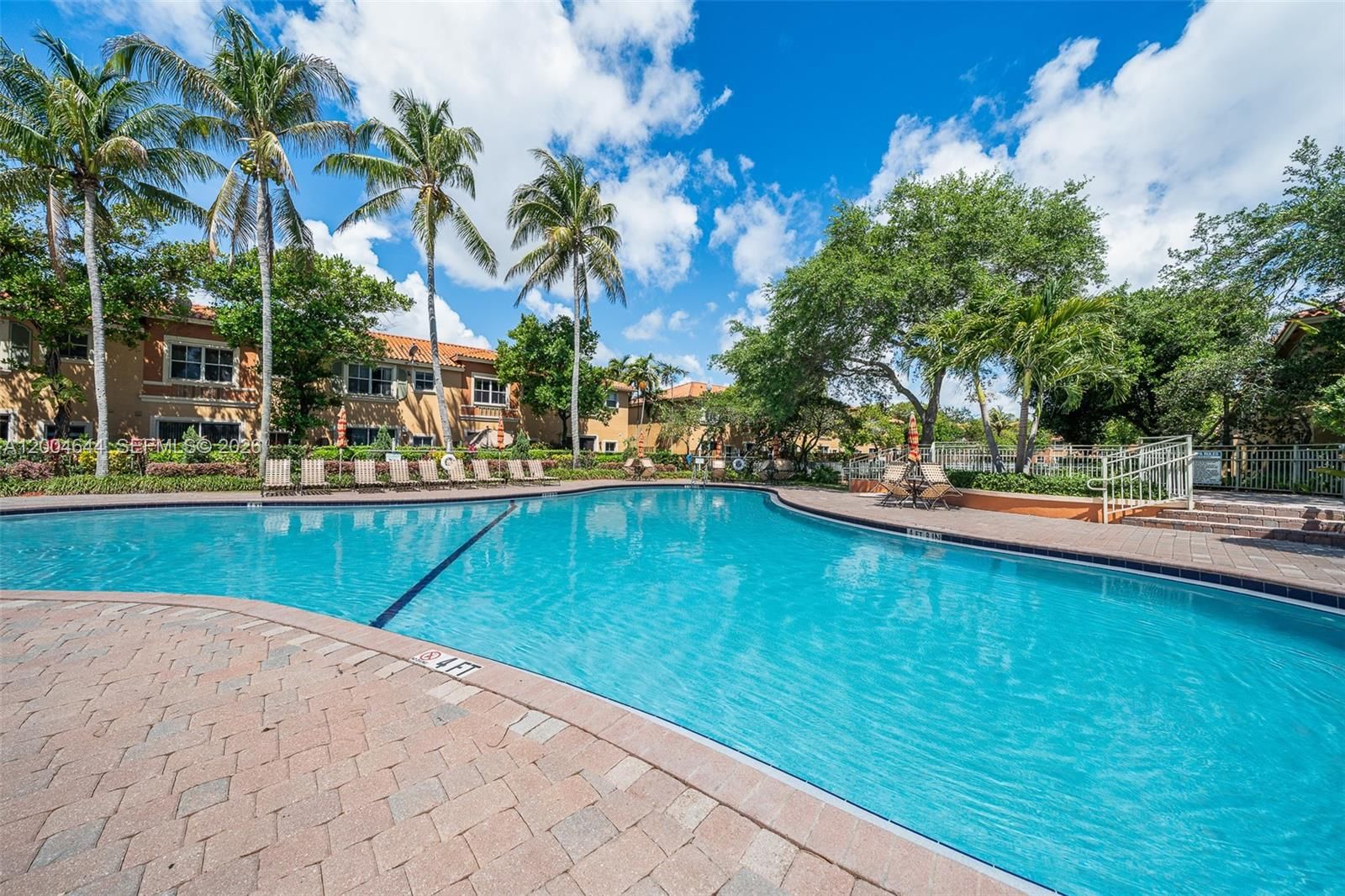 Real estate property located at 4948 Tradewinds Ter #504, Broward, Villas At Harbor Isles Co, Dania Beach, FL