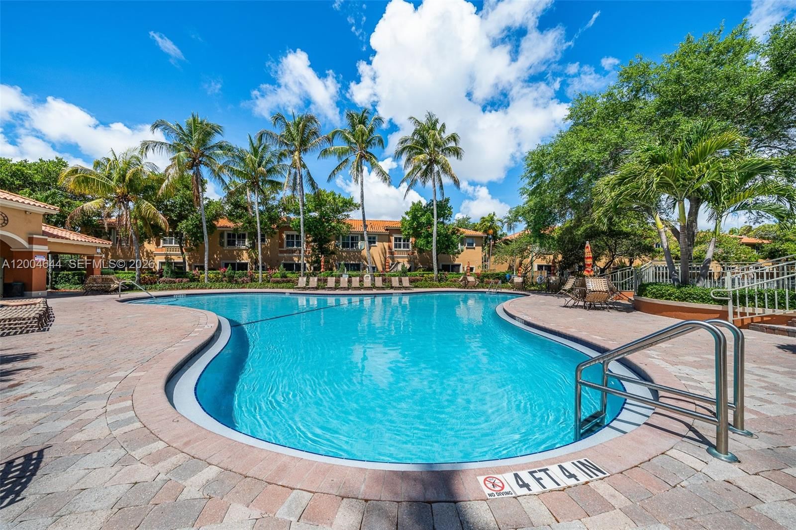 Real estate property located at 4948 Tradewinds Ter #504, Broward, Villas At Harbor Isles Co, Dania Beach, FL