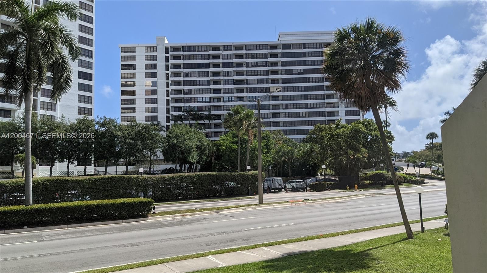Real estate property located at 501 Three Islands Blvd #112, Broward, Desoto Park Condo, Hallandale Beach, FL