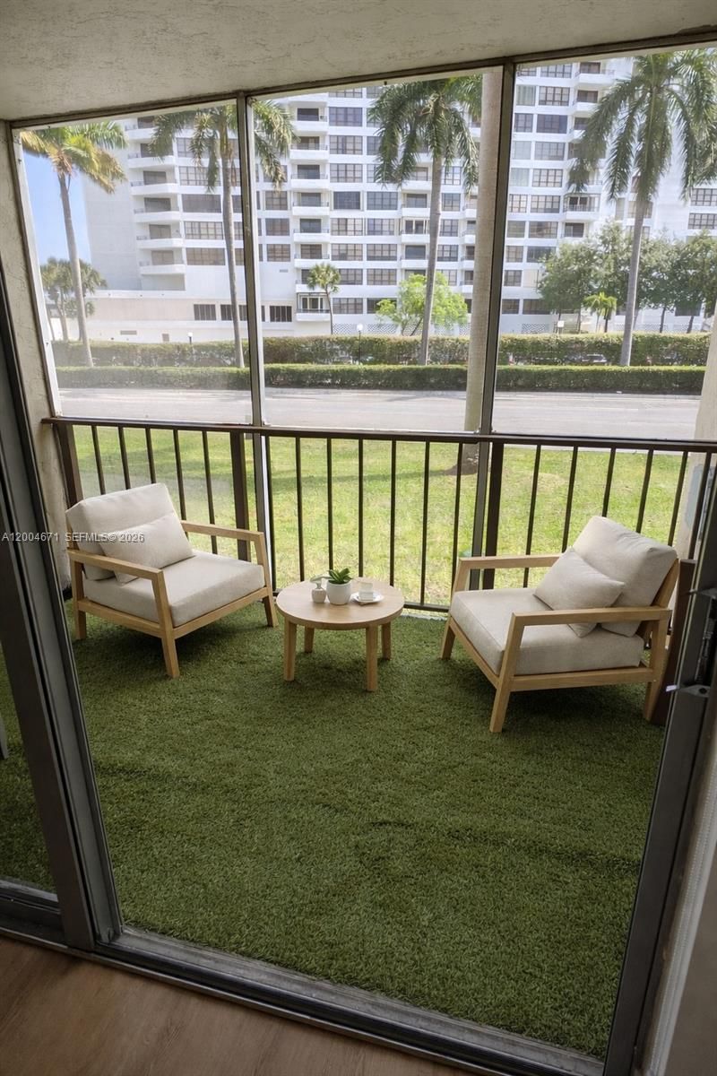 Real estate property located at 501 Three Islands Blvd #112, Broward, Desoto Park Condo, Hallandale Beach, FL