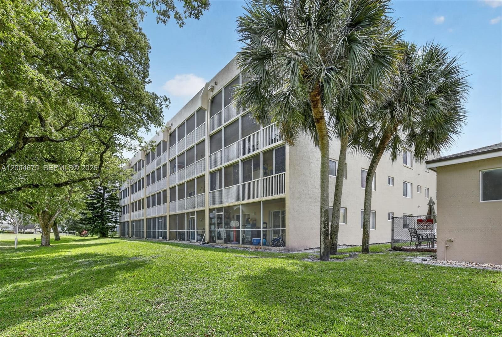 Real estate property located at 9470 Tangerine Pl #105, Broward, Tangerine Condominium Sev, Davie, FL