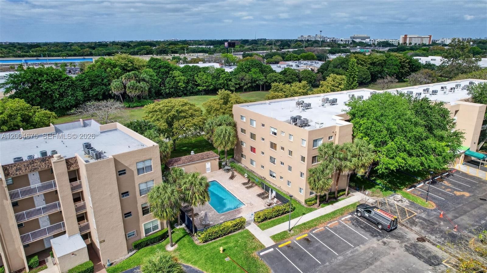 Real estate property located at 9470 Tangerine Pl #105, Broward, Tangerine Condominium Sev, Davie, FL