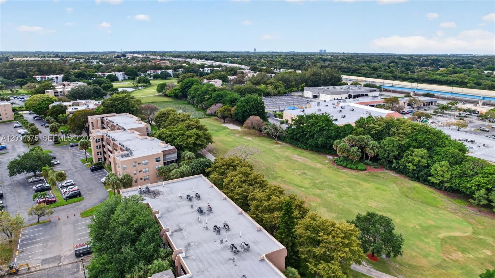 Real estate property located at 9470 Tangerine Pl #105, Broward, Tangerine Condominium Sev, Davie, FL