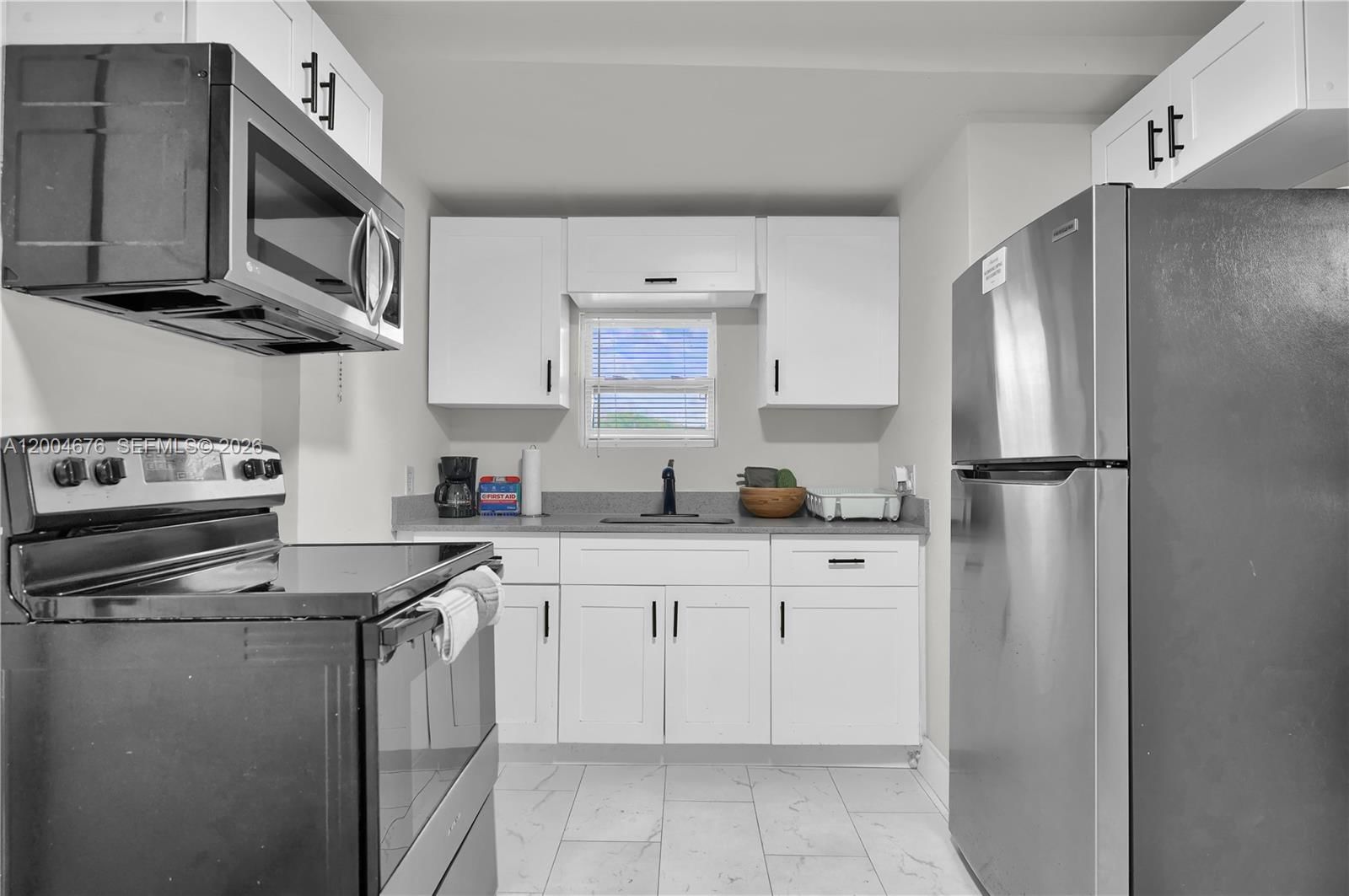 Real estate property located at 2211 82nd St, Miami-dade, Avocado Pk, Miami, FL