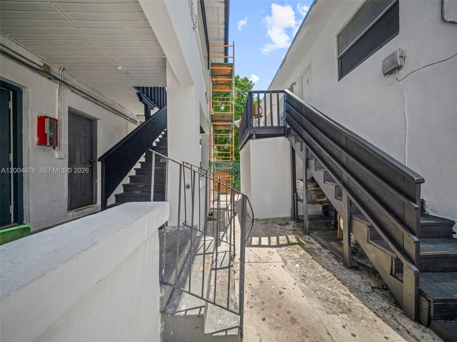 Real estate property located at 500 8th St, Miami-dade, Horners Addn, Miami, FL