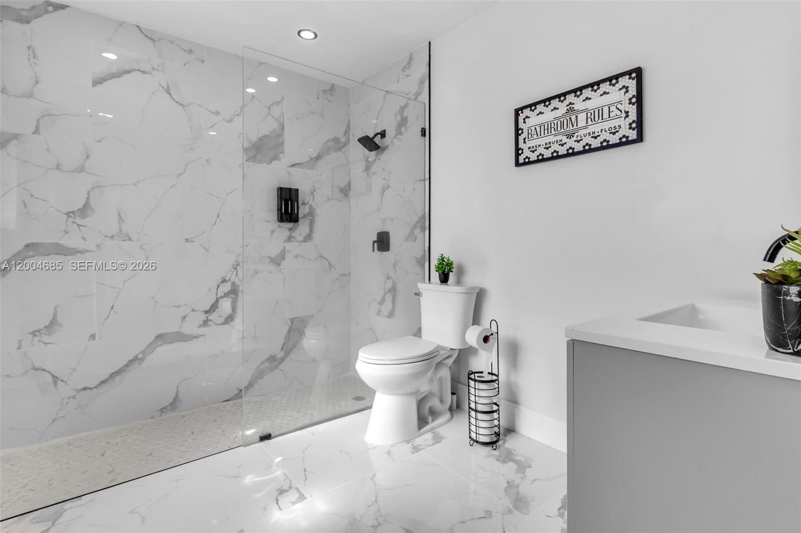 Real estate property located at 13741 72nd Ter, Miami-dade, Kendale Lakes Sec 4, Miami, FL