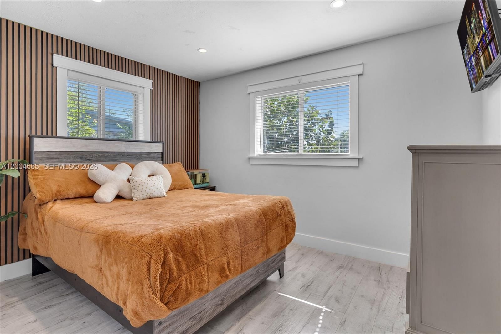 Real estate property located at 13741 72nd Ter, Miami-dade, Kendale Lakes Sec 4, Miami, FL