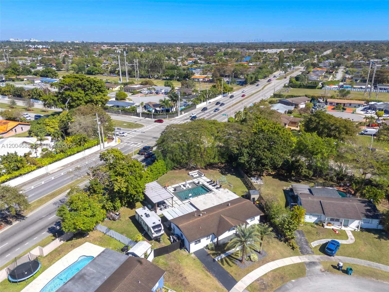 Real estate property located at 13741 72nd Ter, Miami-dade, Kendale Lakes Sec 4, Miami, FL