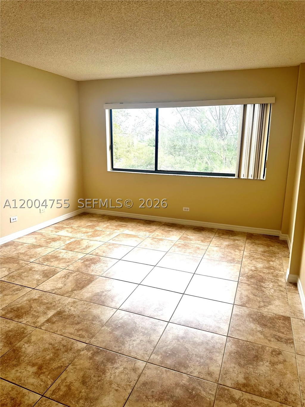 Real estate property located at 6601 116th Ct #403, Miami-dade, Sec 44 Atriums At Snapper, Miami, FL