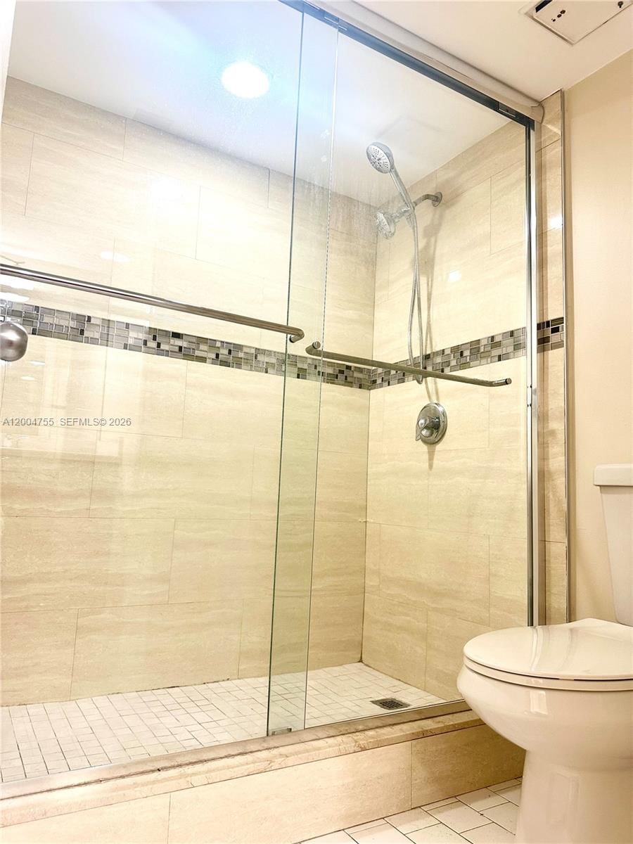 Real estate property located at 6601 116th Ct #403, Miami-dade, Sec 44 Atriums At Snapper, Miami, FL