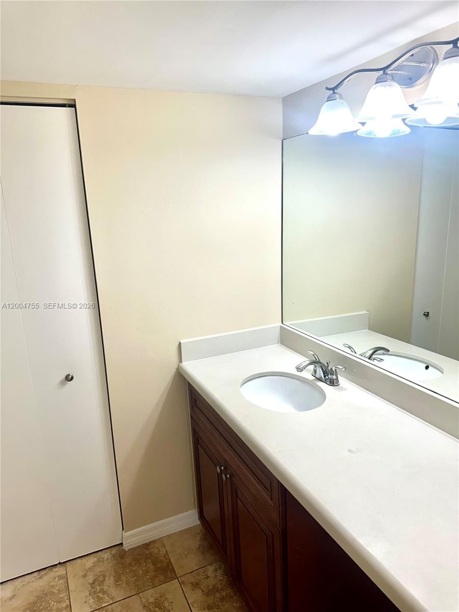 Real estate property located at 6601 116th Ct #403, Miami-dade, Sec 44 Atriums At Snapper, Miami, FL