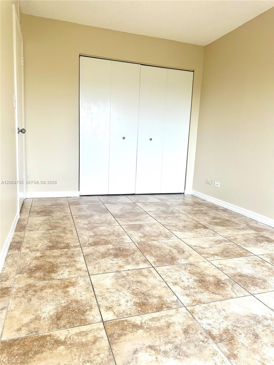 Real estate property located at 6601 116th Ct #403, Miami-dade, Sec 44 Atriums At Snapper, Miami, FL