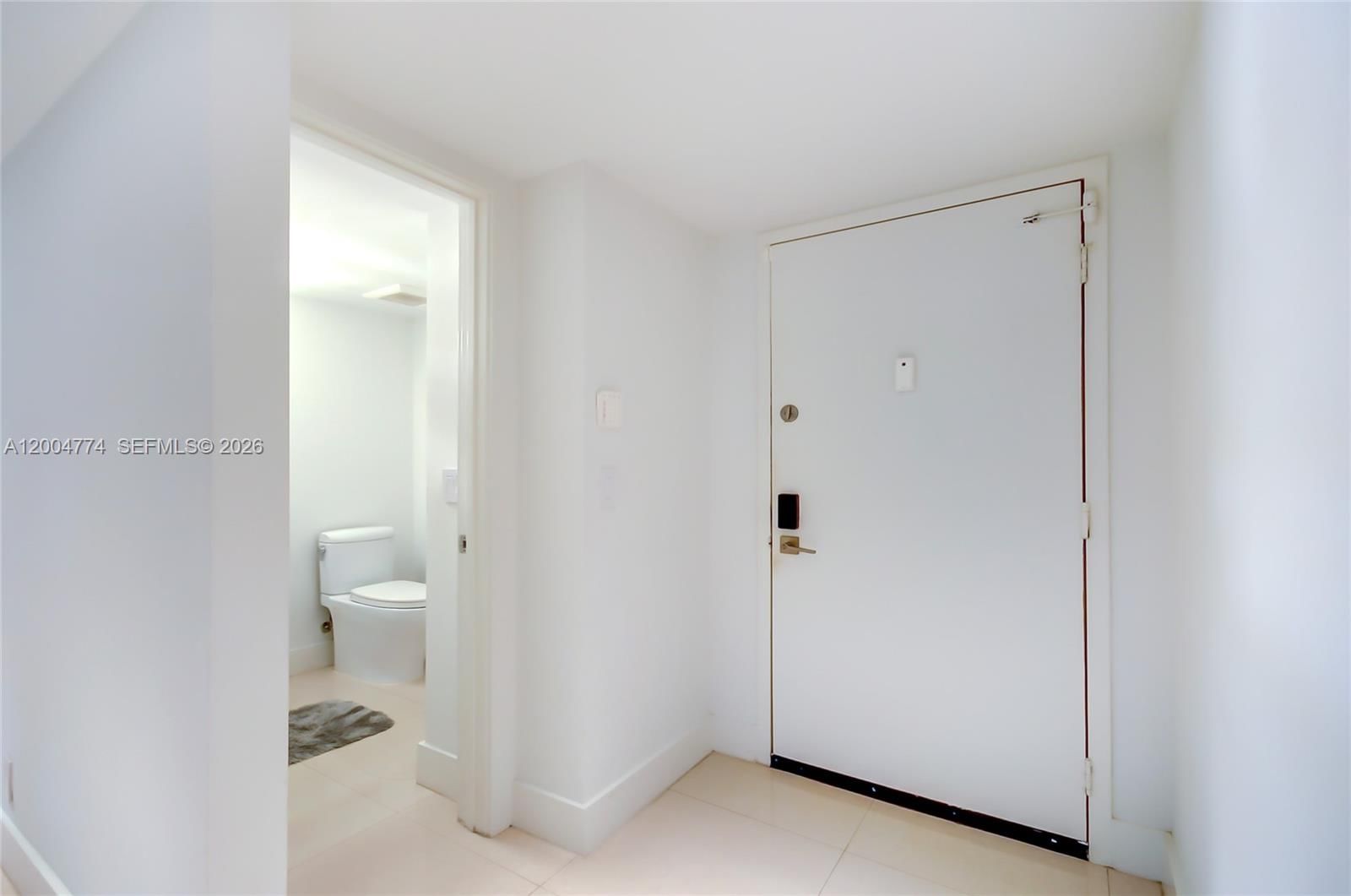 Real estate property located at 16175 Golf Club Rd #113, Broward, Bldg 5 Of Country Club Ap, Weston, FL