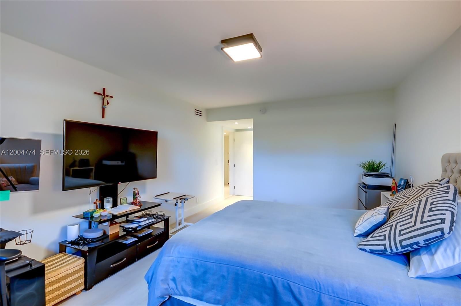 Real estate property located at 16175 Golf Club Rd #113, Broward, Bldg 5 Of Country Club Ap, Weston, FL