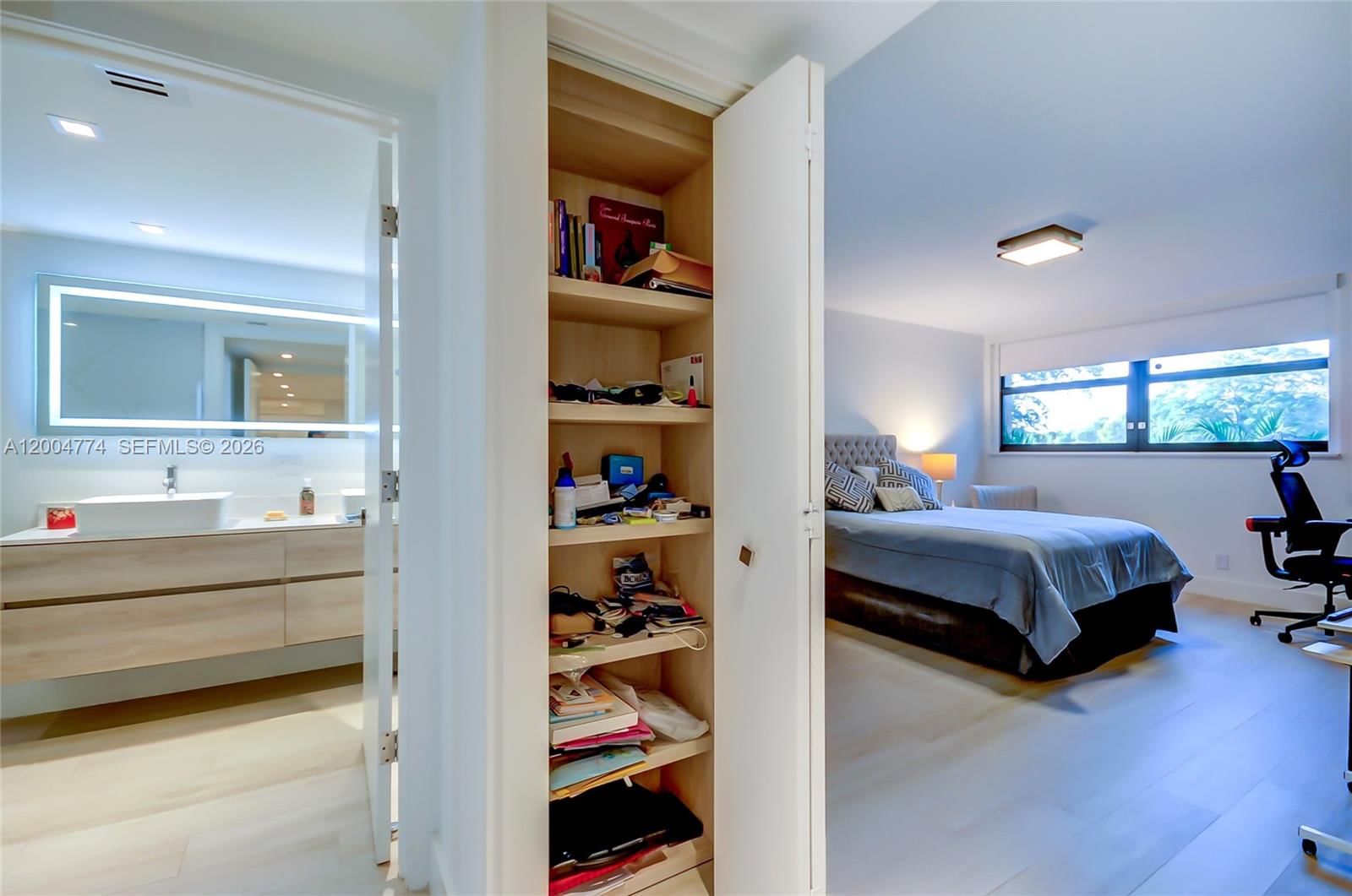 Real estate property located at 16175 Golf Club Rd #113, Broward, Bldg 5 Of Country Club Ap, Weston, FL