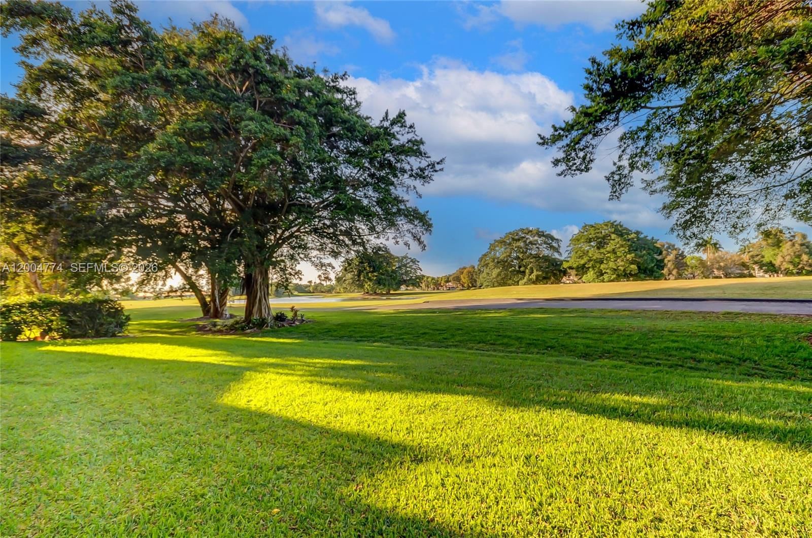 Real estate property located at 16175 Golf Club Rd #113, Broward, Bldg 5 Of Country Club Ap, Weston, FL