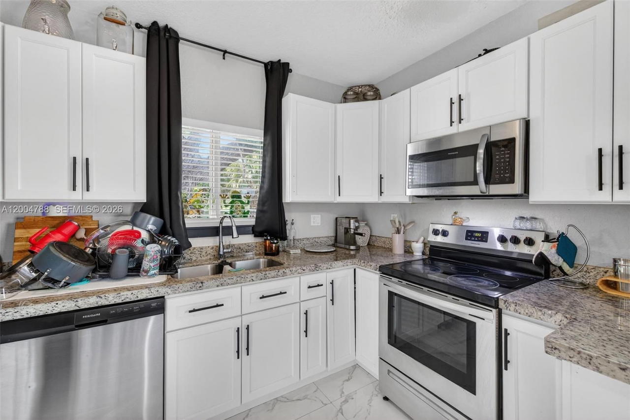 Real estate property located at 375 28th Ave, Broward, Broward Park, Fort Lauderdale, FL