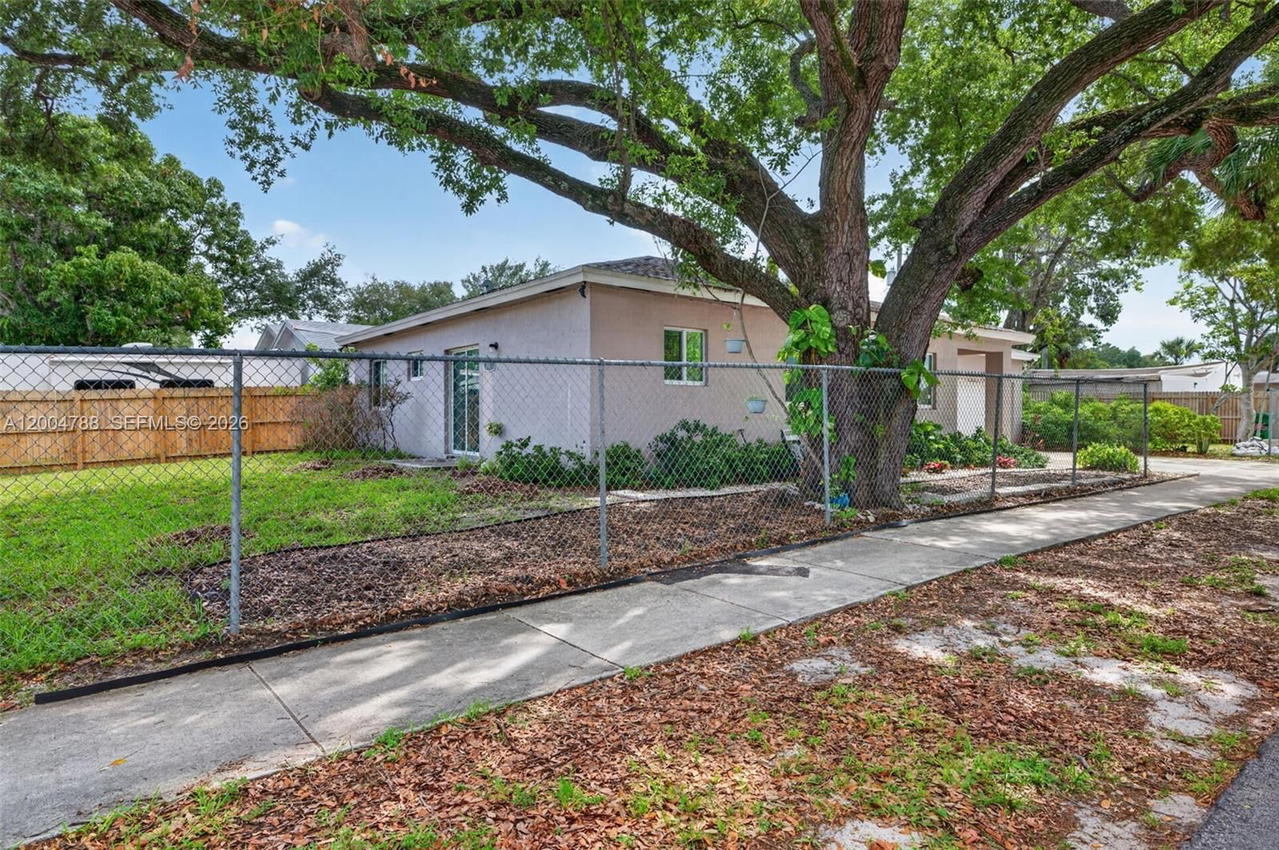 Real estate property located at 375 28th Ave, Broward, Broward Park, Fort Lauderdale, FL