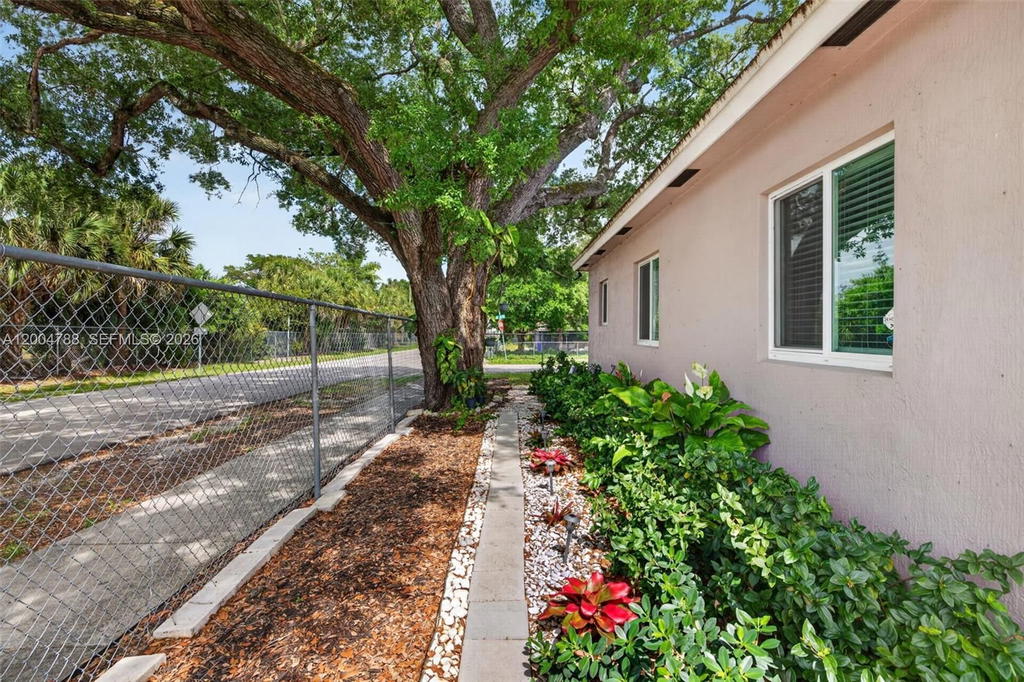 Real estate property located at 375 28th Ave, Broward, Broward Park, Fort Lauderdale, FL