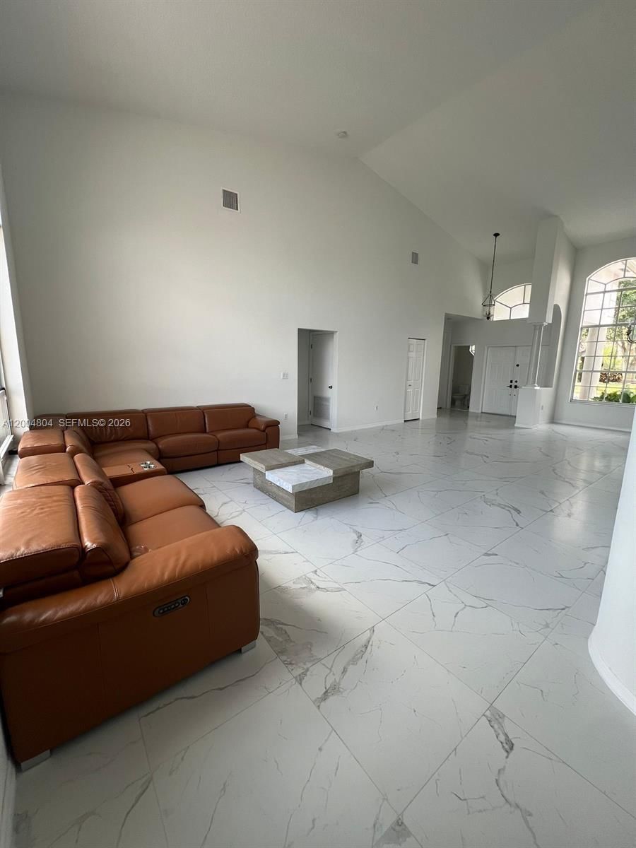 Real estate property located at 13840 20th St, Broward, Pembroke Falls-phase 4a, Pembroke Pines, FL