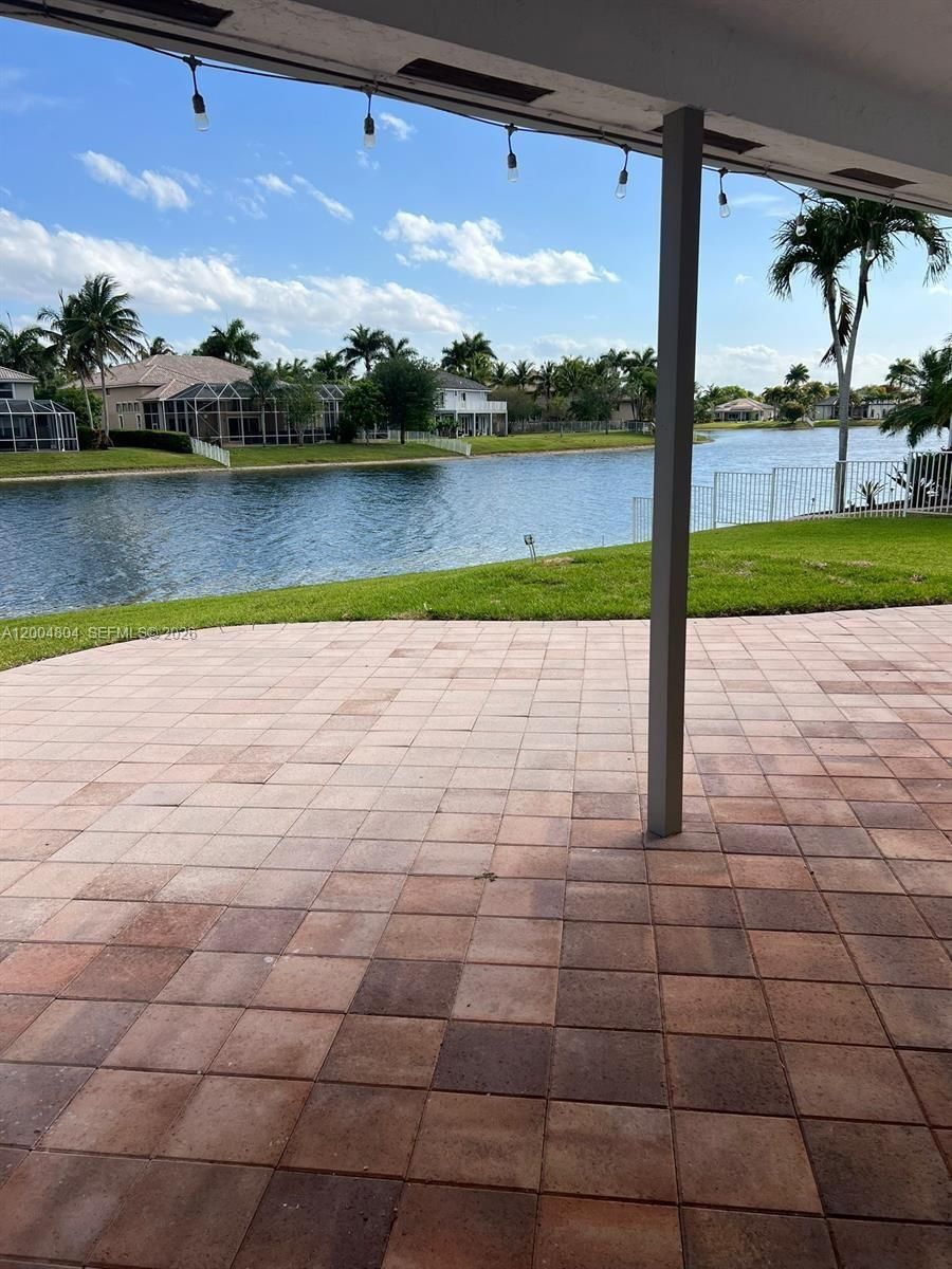Real estate property located at 13840 20th St, Broward, Pembroke Falls-phase 4a, Pembroke Pines, FL