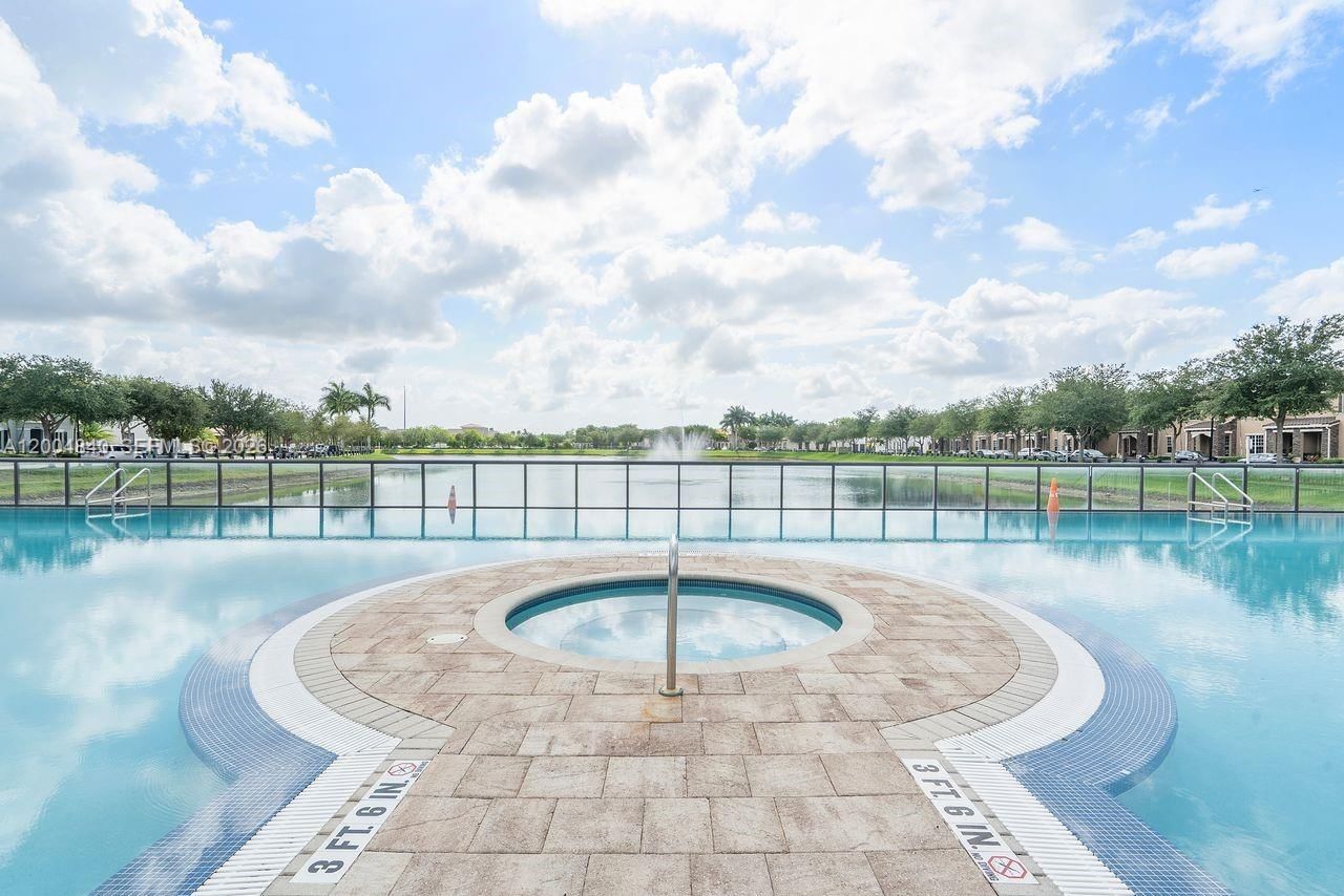 Real estate property located at 17116 92nd St, Miami-dade, Kendall Commons Residenti, Miami, FL