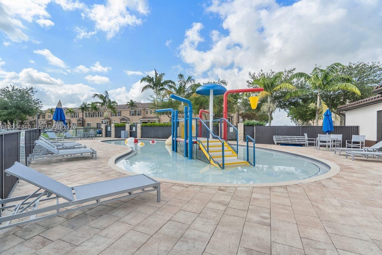 Real estate property located at 17116 92nd St, Miami-dade, Kendall Commons Residenti, Miami, FL