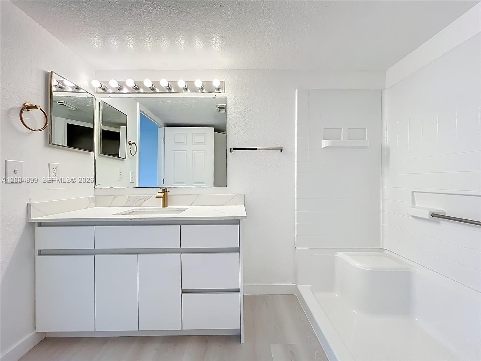 Real estate property located at 2225 Metropolitan Way #1225, Orange, Belmont/pk Central Condo, Orlando, FL