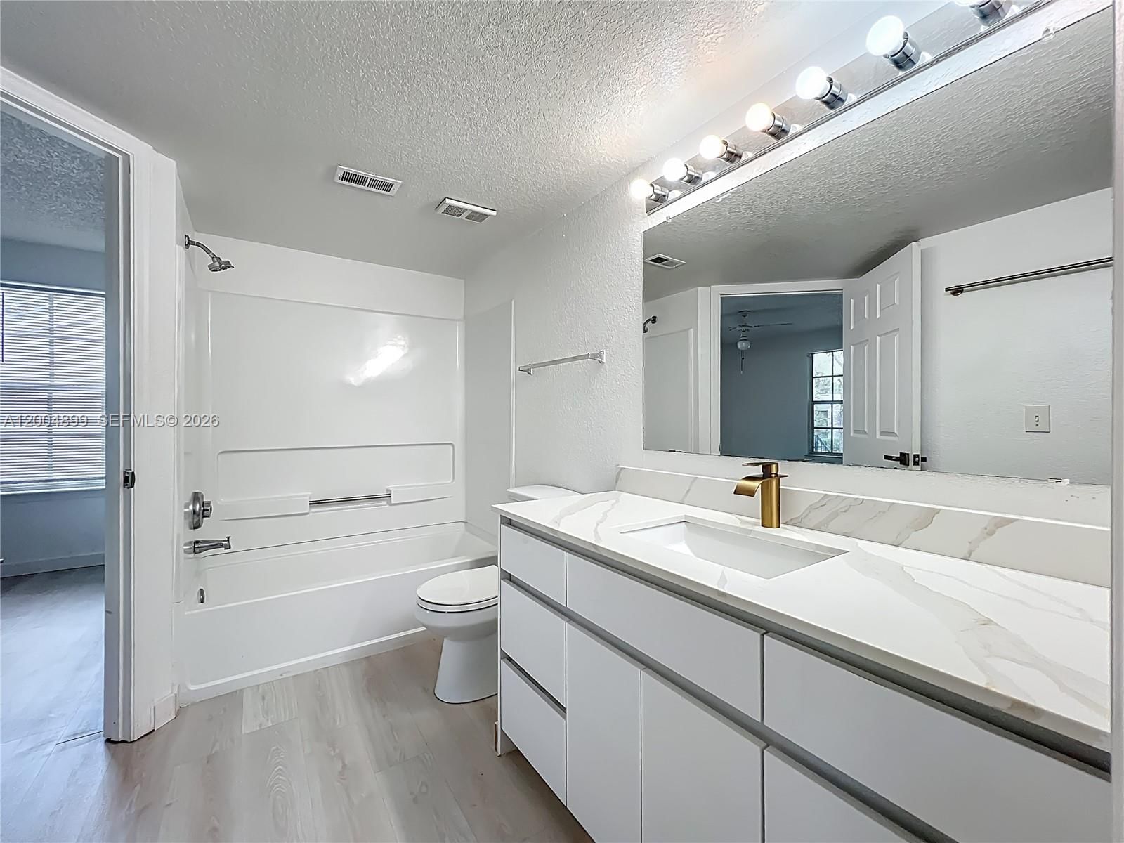 Real estate property located at 2225 Metropolitan Way #1225, Orange, Belmont/pk Central Condo, Orlando, FL