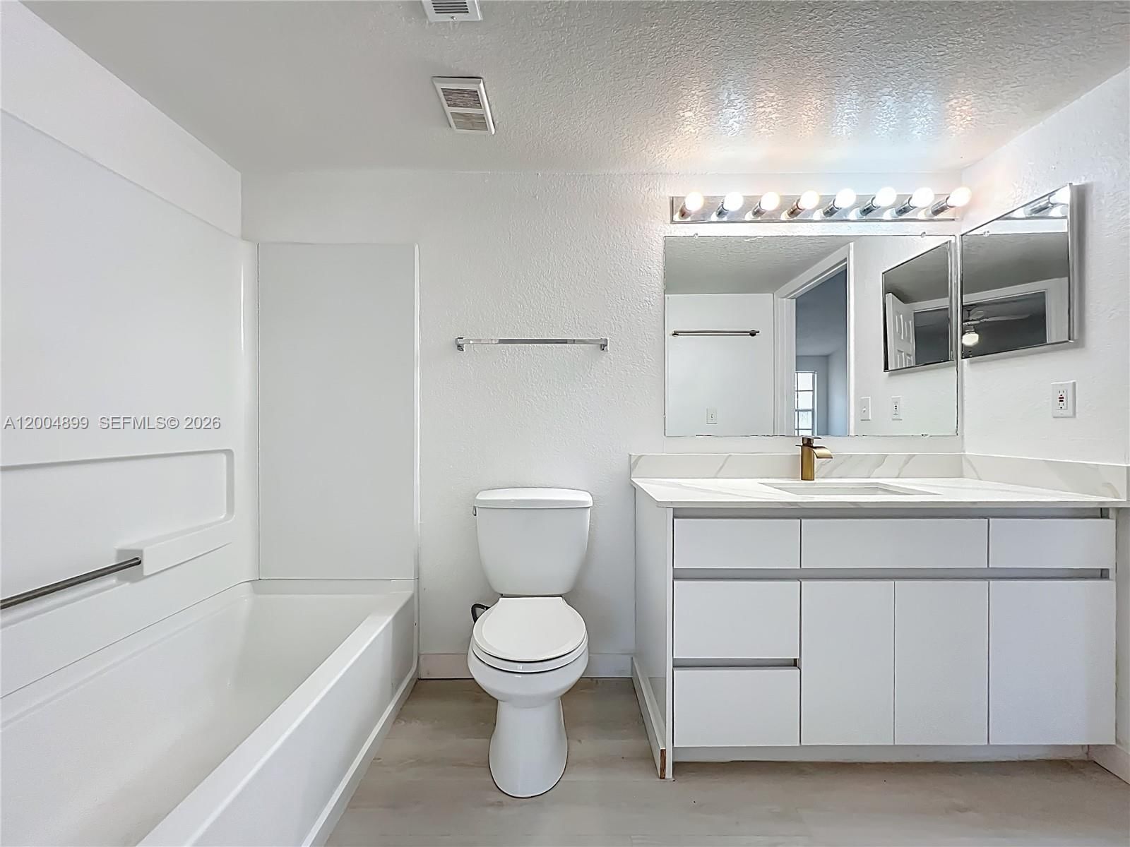 Real estate property located at 2225 Metropolitan Way #1225, Orange, Belmont/pk Central Condo, Orlando, FL