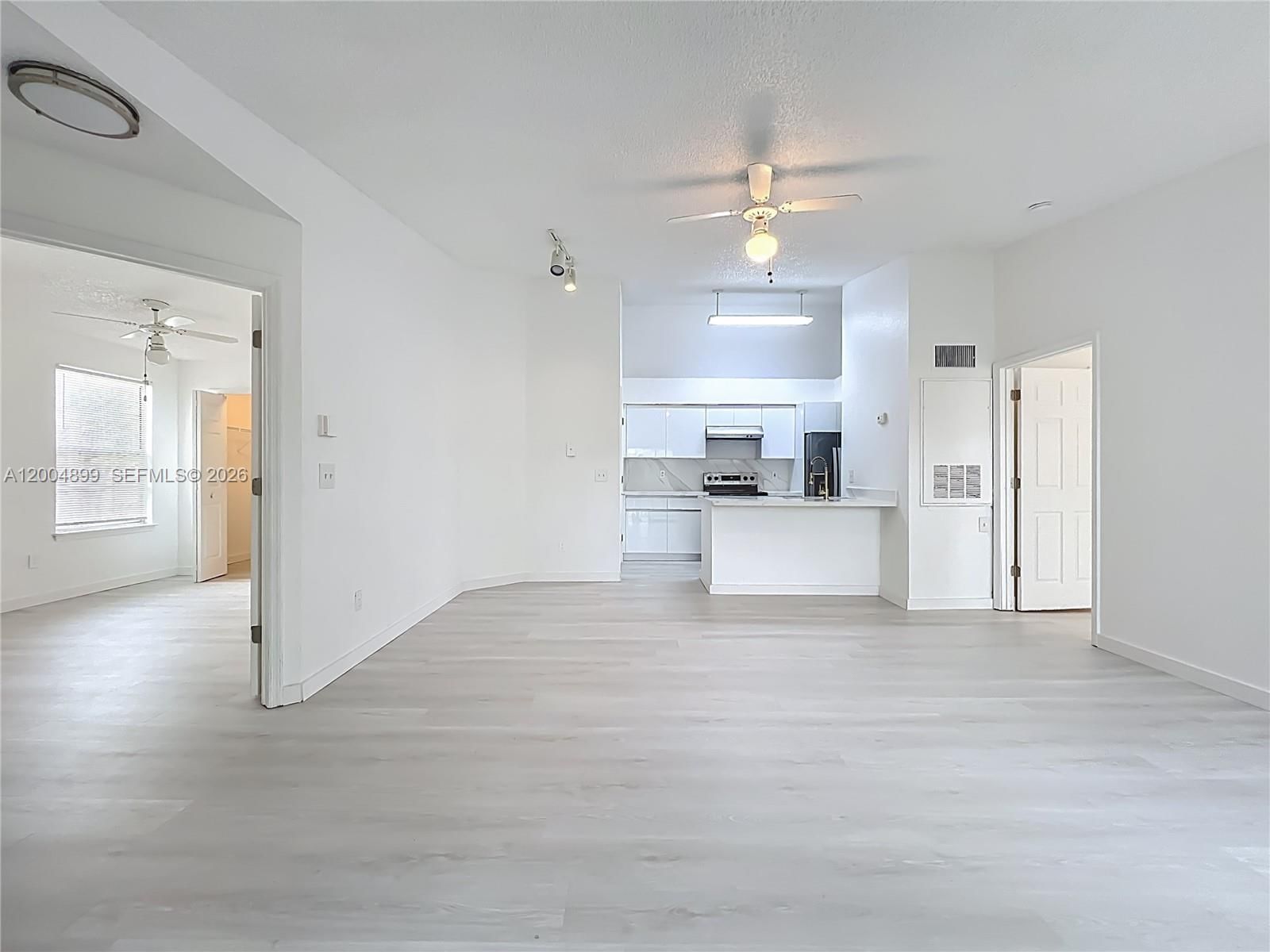 Real estate property located at 2225 Metropolitan Way #1225, Orange, Belmont/pk Central Condo, Orlando, FL