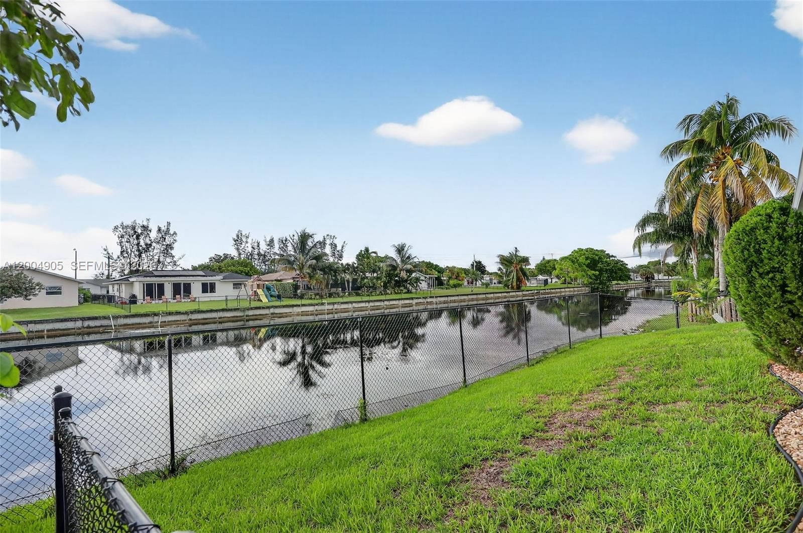Real estate property located at 7891 90th Ave, Broward, Heftler Homes-tamarac, Tamarac, FL