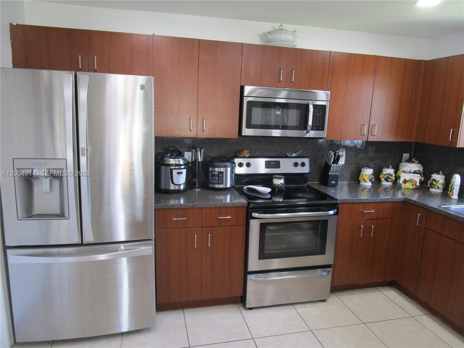 Real estate property located at 22100 122nd Ct, Miami-dade, Elero Subdivison, Miami, FL