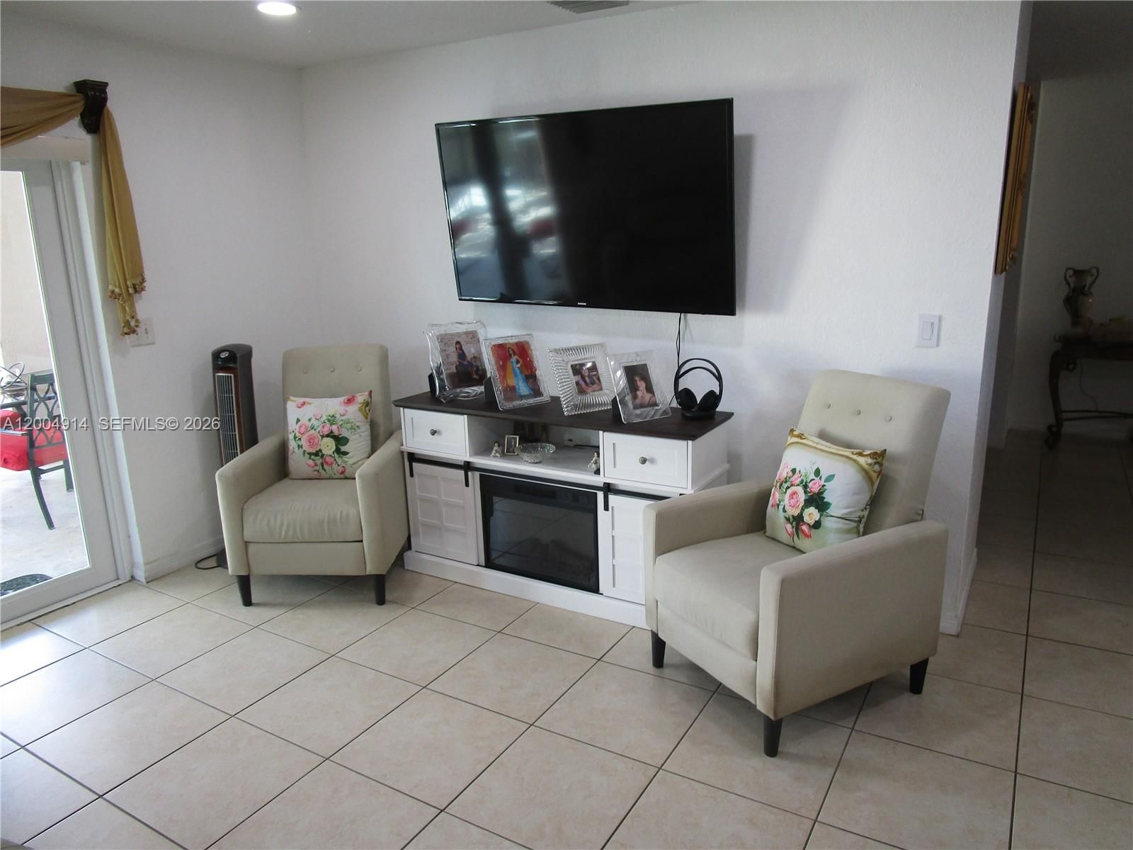 Real estate property located at 22100 122nd Ct, Miami-dade, Elero Subdivison, Miami, FL