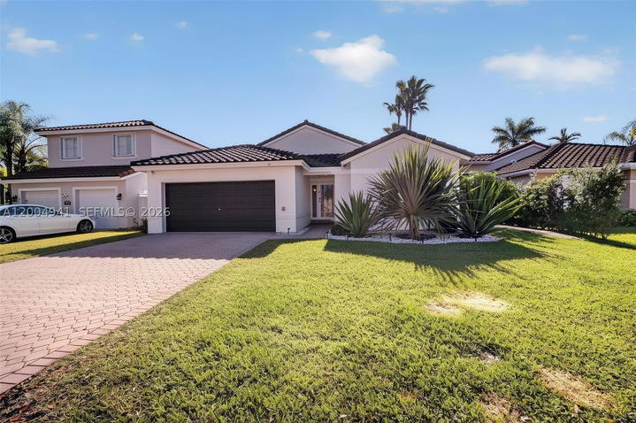 Real estate property located at 14471 136th Pl, Miami-dade, Silver Lakes West Amend, Miami, FL